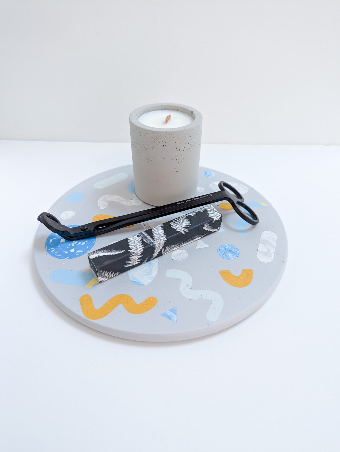 Gray Shapes Mosaic Round Tray