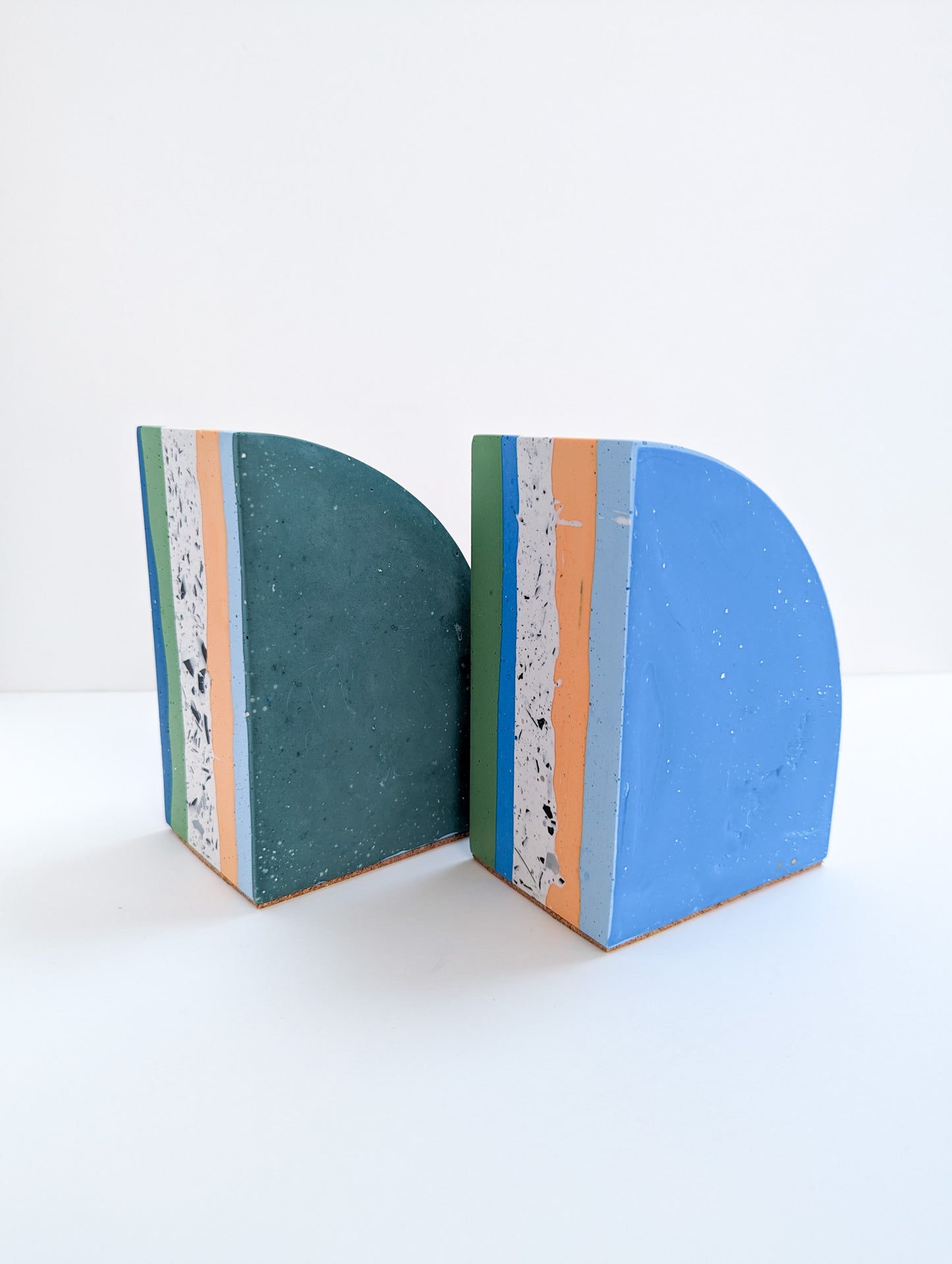 Checkered Terrazzo Curve Bookend