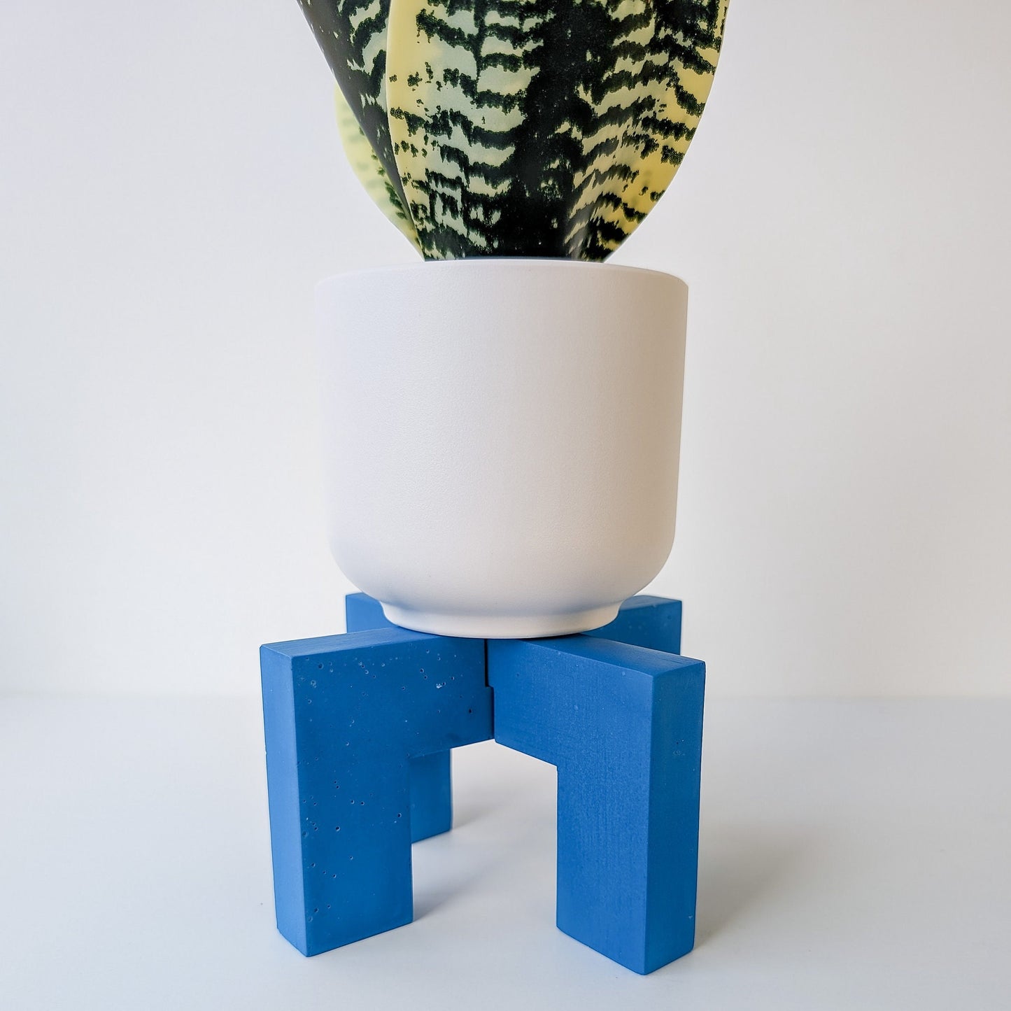 Blue Interlocking Plant Stand, Primary Blue Plant Pedestal, Colorful Plant Stand, Pop of Blue Decor