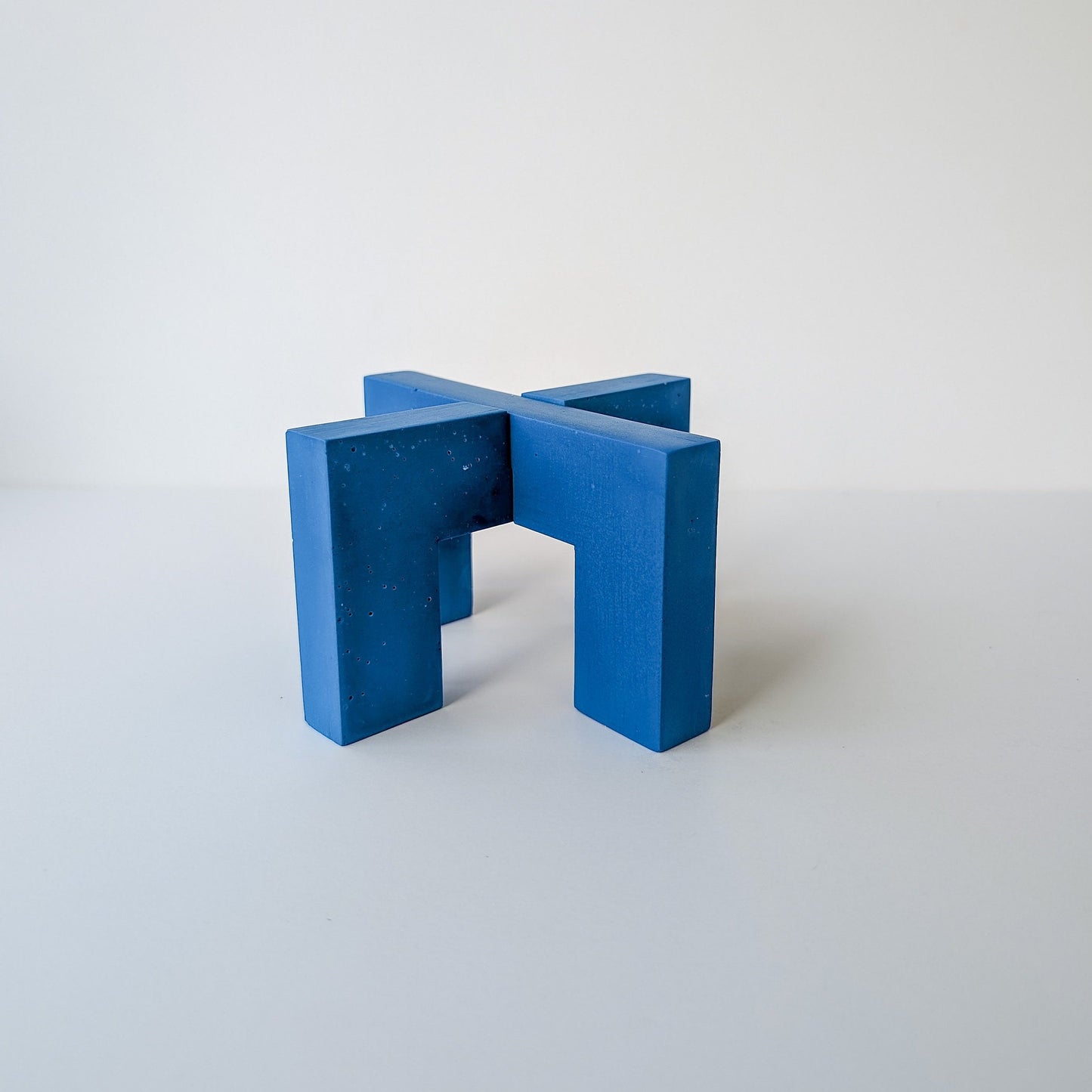 Blue Interlocking Plant Stand, Primary Blue Plant Pedestal, Colorful Plant Stand, Pop of Blue Decor