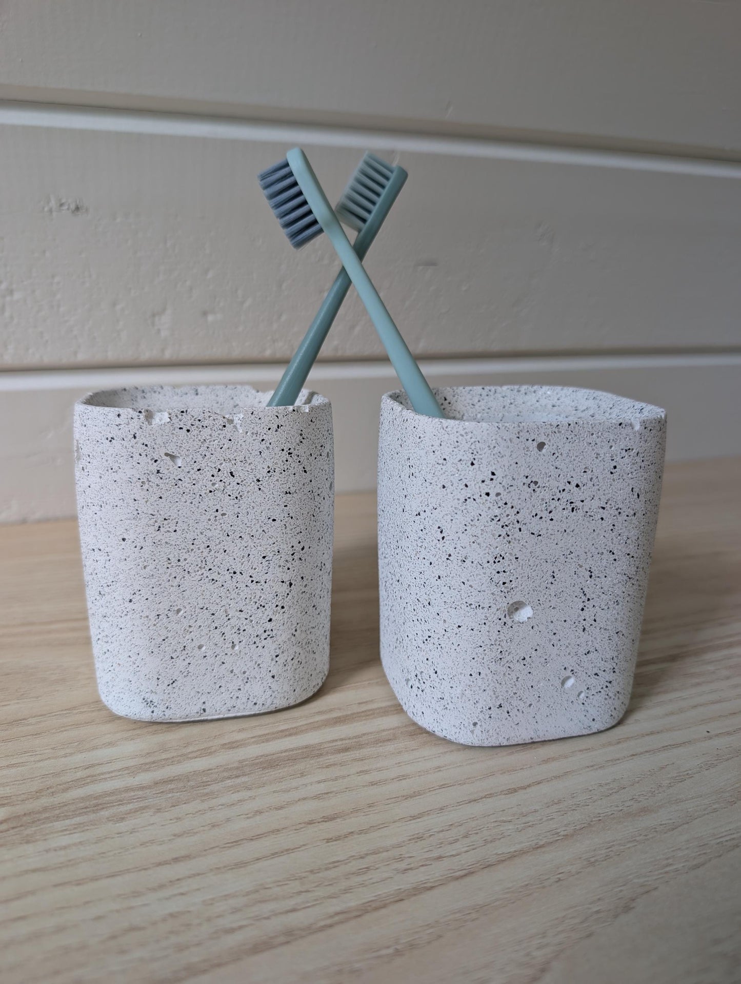 White Stone Concrete Toothbrush Holder