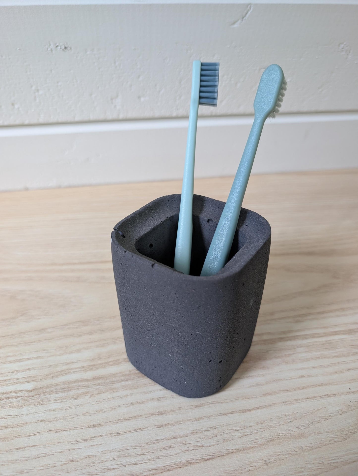 Black Concrete Toothbrush Holder