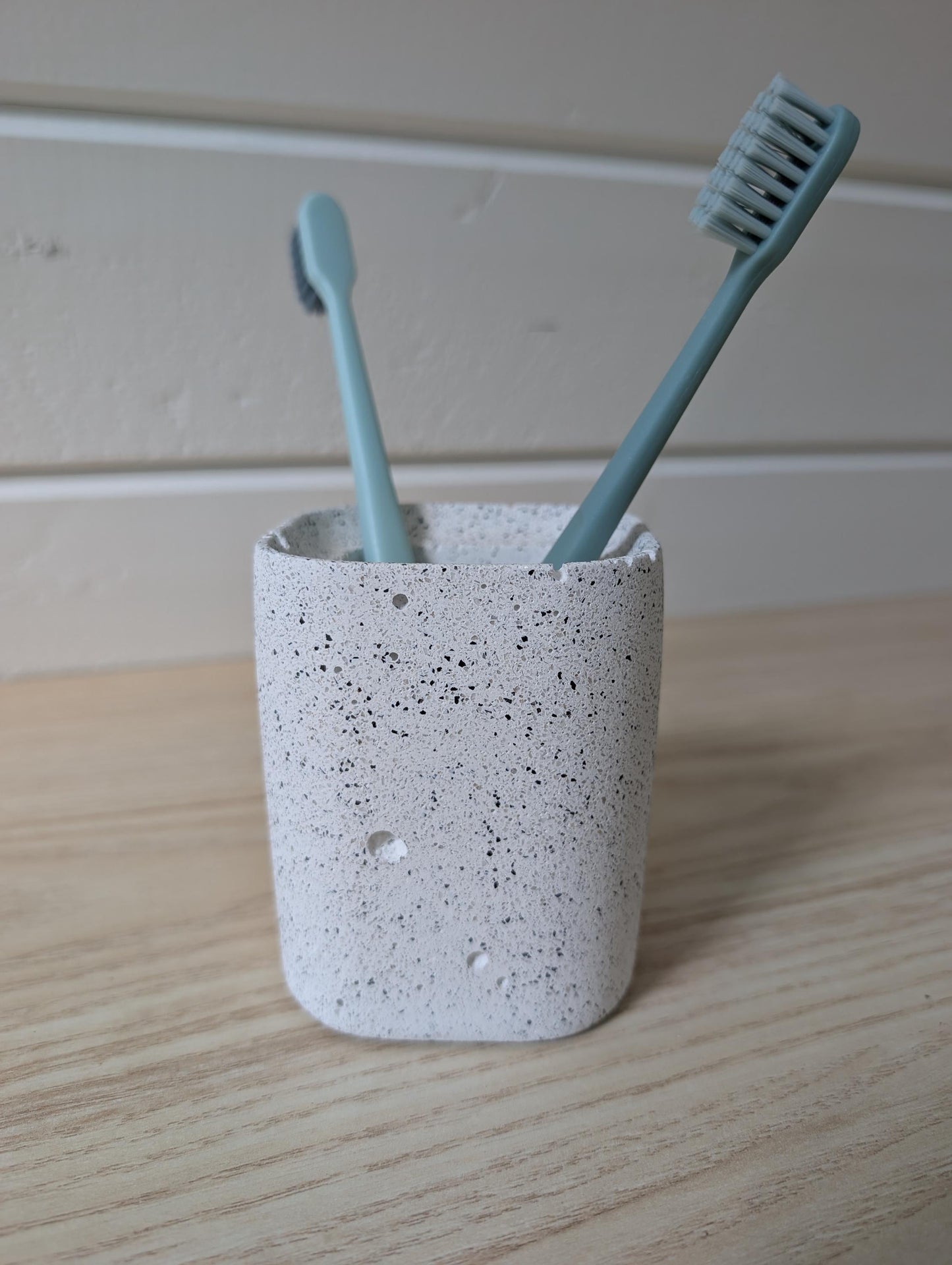 White Stone Concrete Toothbrush Holder