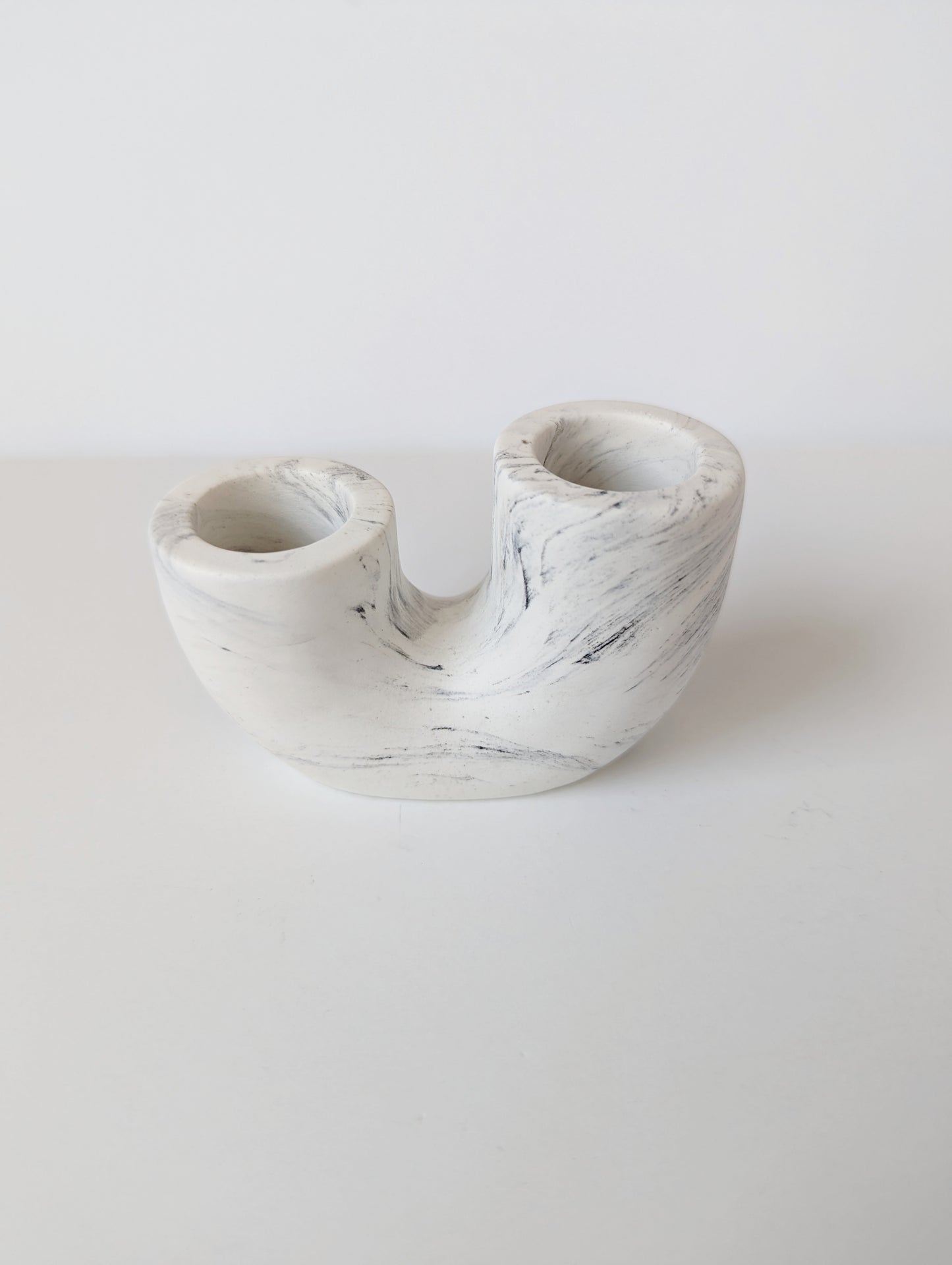 Black & White Marbled U-Shaped Taper Candle Holder