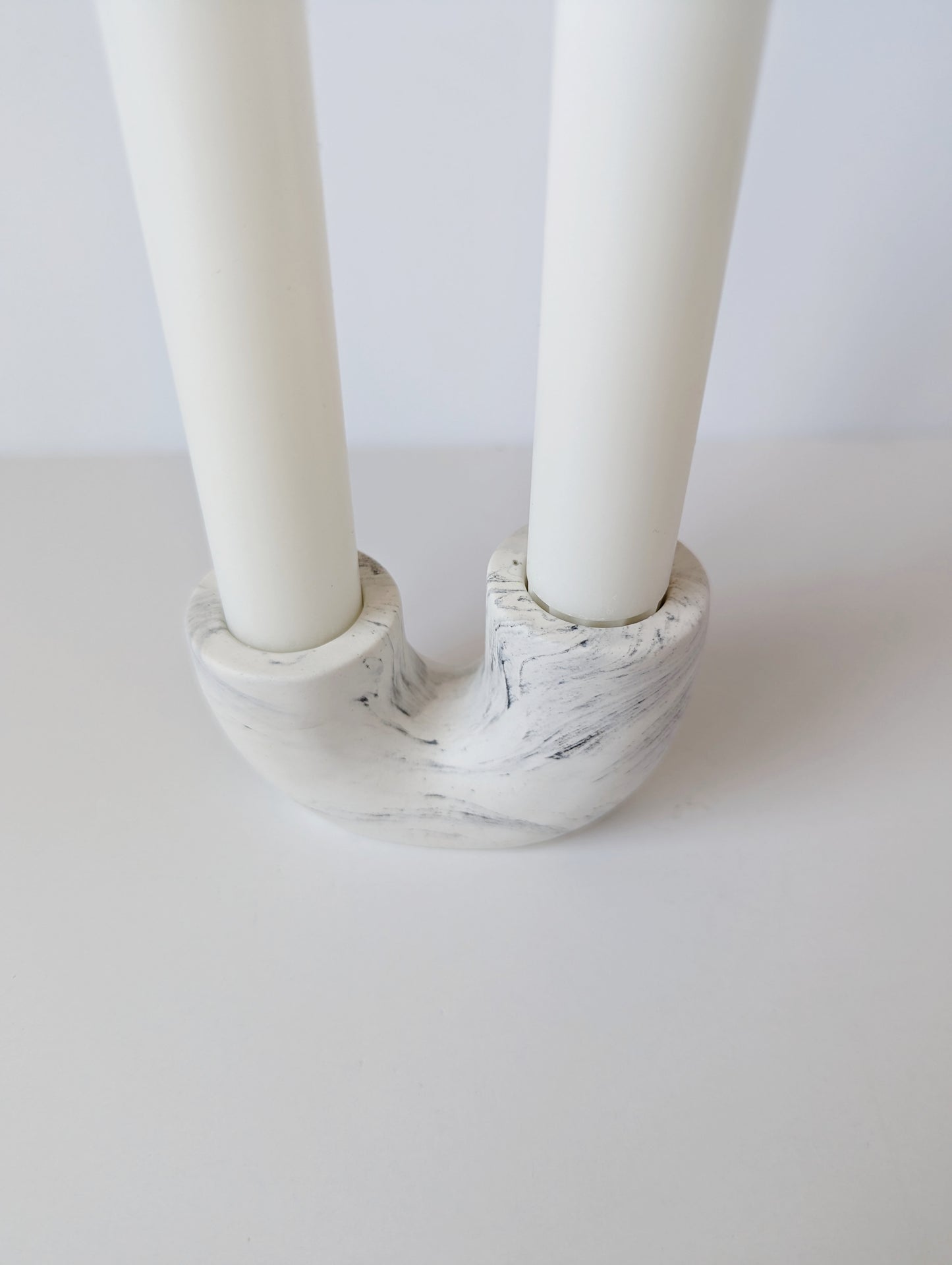 Black & White Marbled U-Shaped Taper Candle Holder