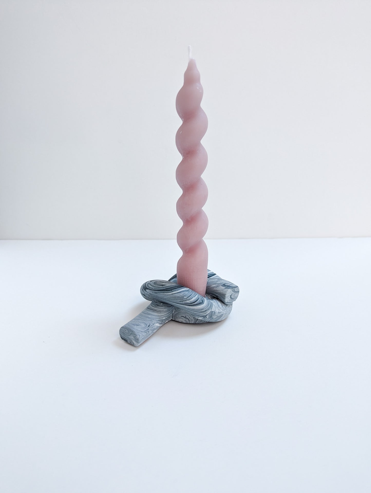 Marbled Knotted Taper Candle Holder
