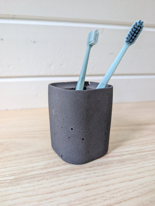 Black Concrete Toothbrush Holder