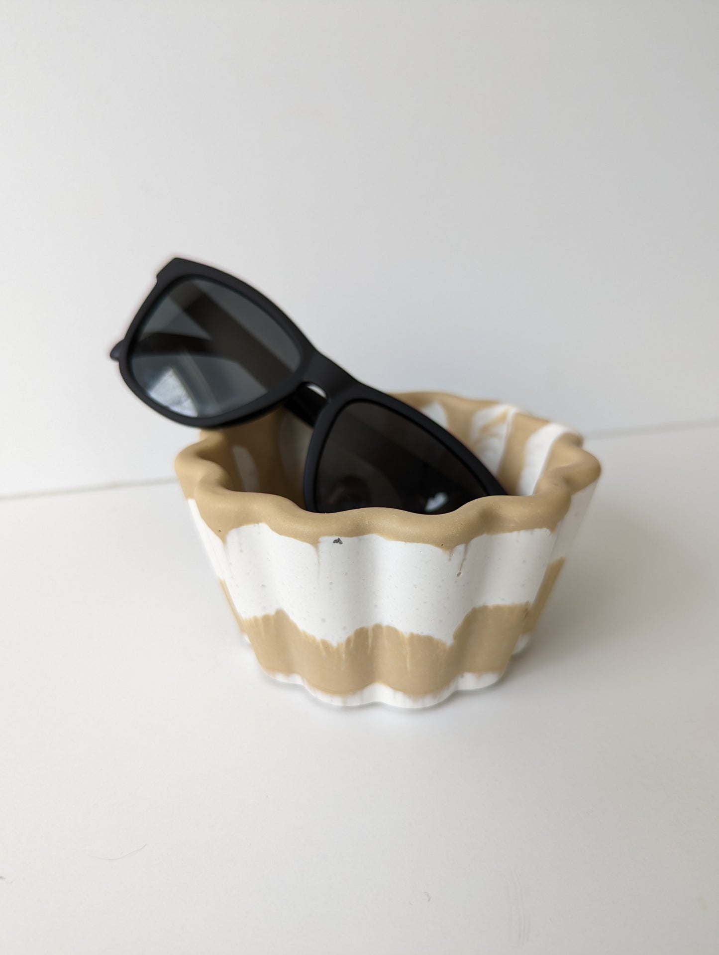 Tan Marbled Wavy Bowl