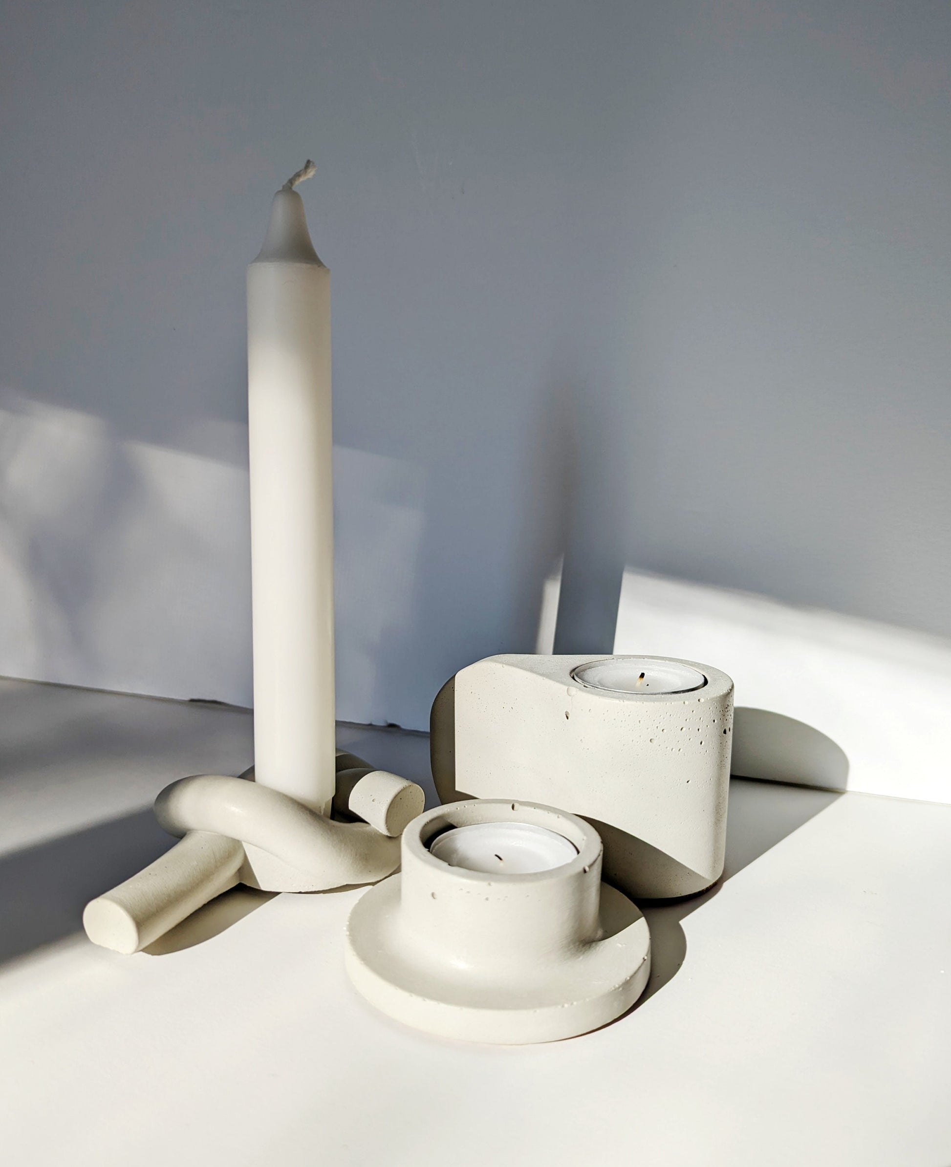 Hygge Handled Tealight Holder. Minimalist Concrete Tealight Candleholder with Handle. Modern Scandi Home Decor. Gifts under 30.